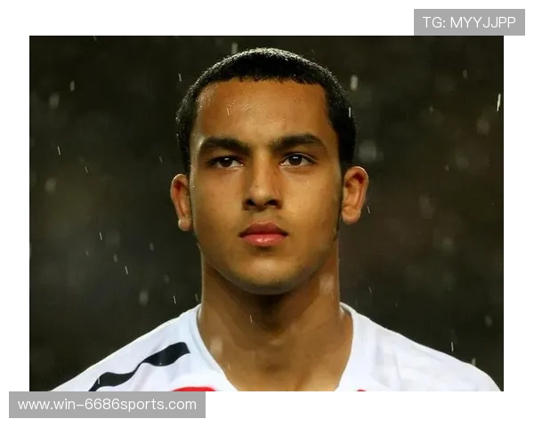 足球赛场上闪耀的黑人球星们与他们的传奇故事 足球赛场上闪耀的黑人球星们与他们的传奇故事